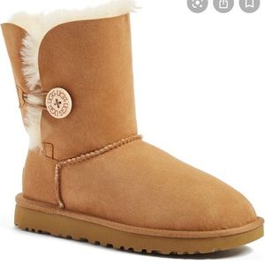 Ugg Bailey button boot